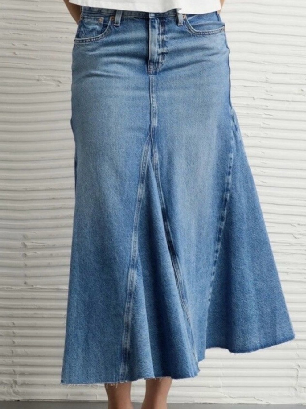 American Eagle Women’s Low Rise Pieced Denim Maxi Skirt  Light Wash Size 14